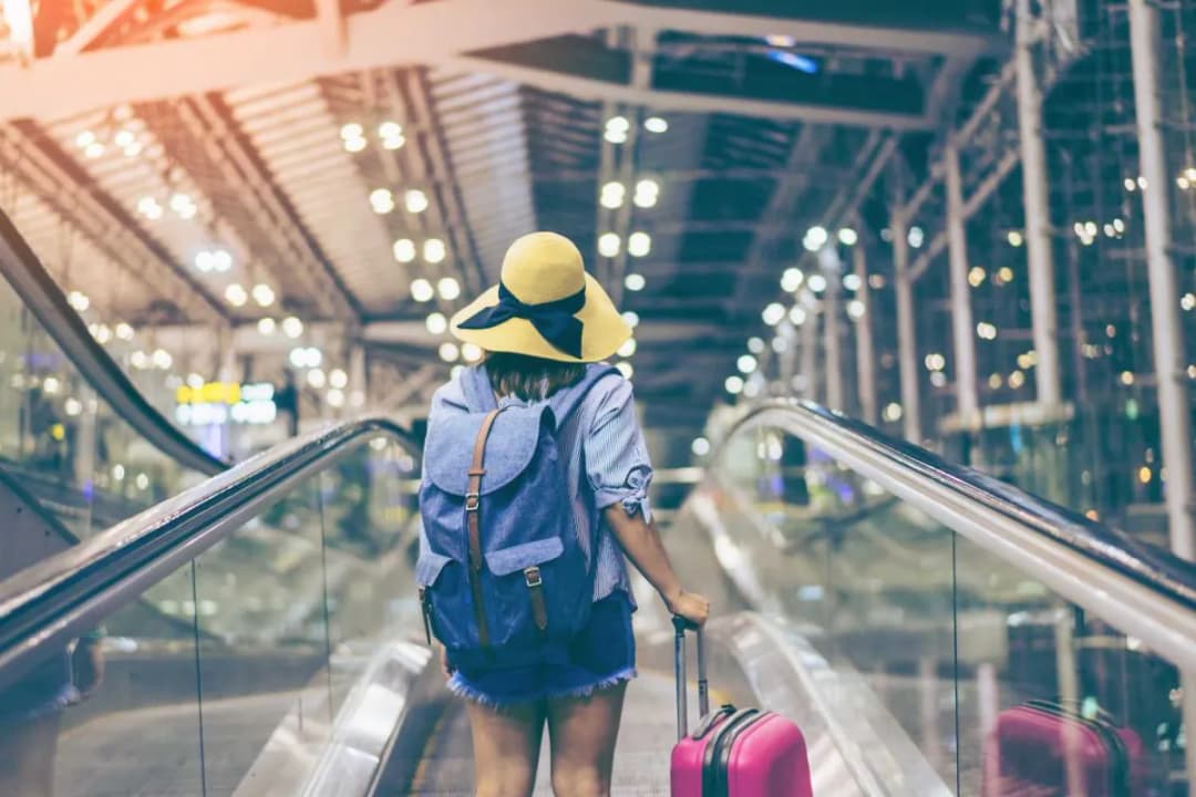 Czy waga bagażu się sumuje? Oto co musisz wiedzieć przed lotem