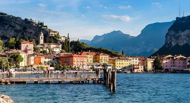 Atrakcje jeziora Garda - odkryj najlepsze miejsca i aktywności